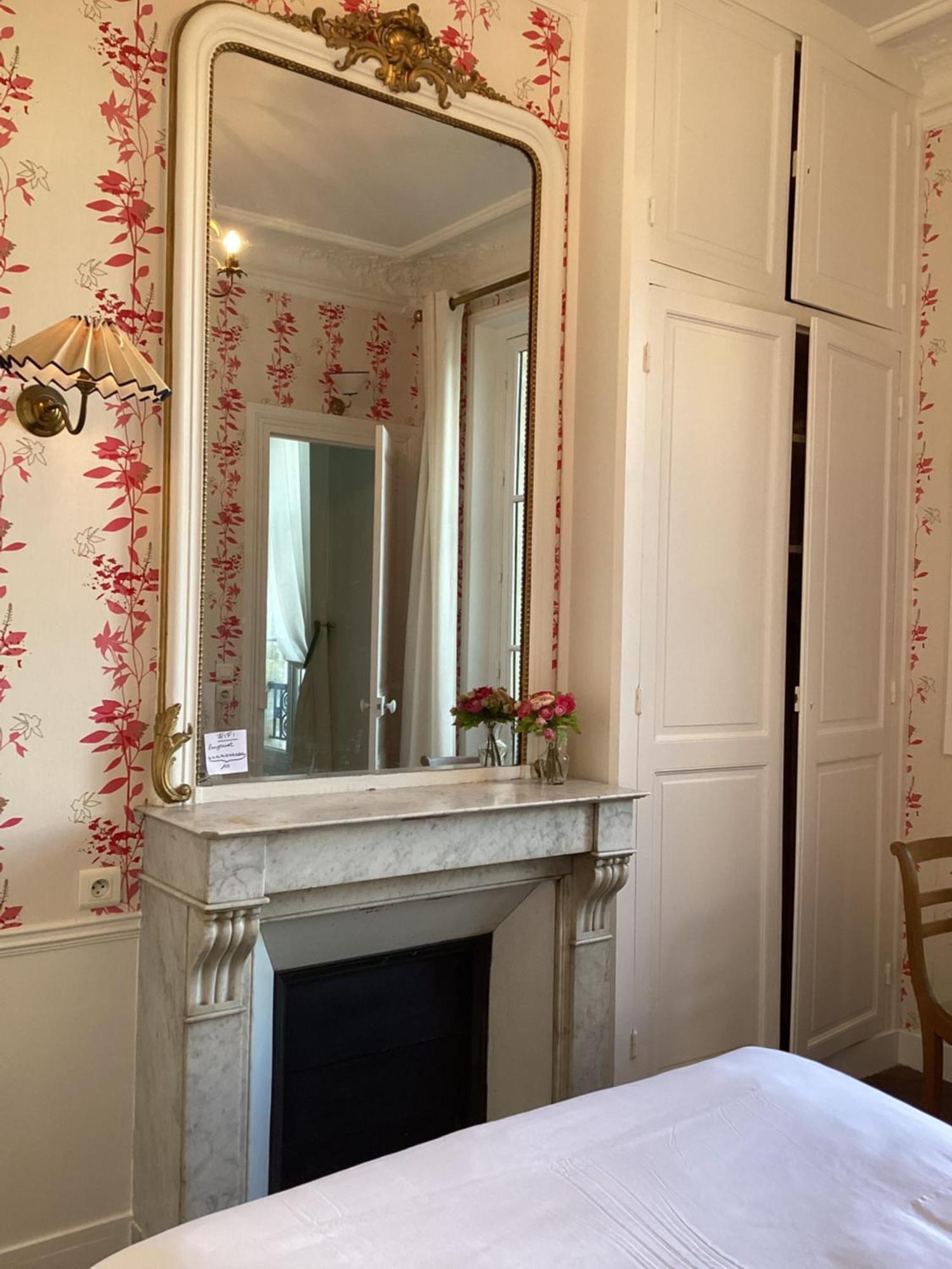 Bed And Breakfast Paris Quartier Champs-Elysees Zewnętrze zdjęcie